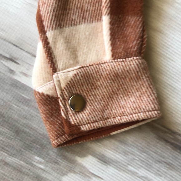 Steve Madden BB DAKOTA woman’s Rust & Cream Skacket with Fringe / Medium - Picture 8 of 8